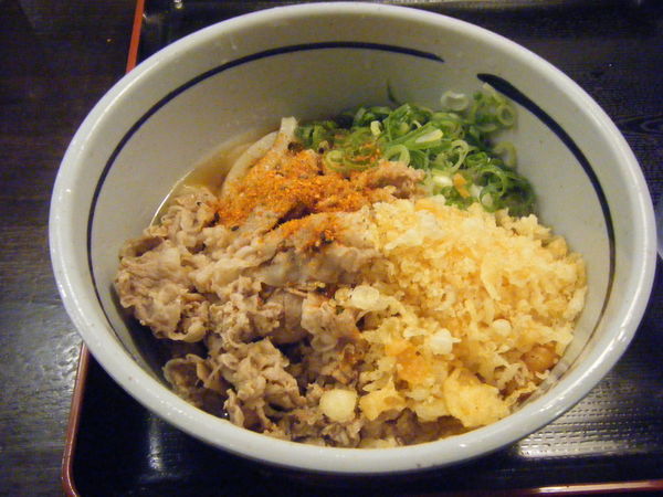 「冷（並盛）肉ぶっかけ」@おにやんま 新橋店の写真