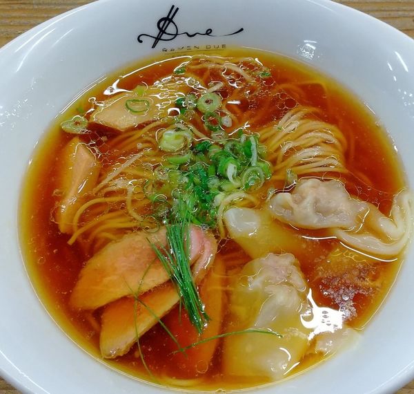 「醤油らぁ麺～小豆島のオリーブの香り～ 1100円」@Ramen ドゥエ Edo Japanの写真