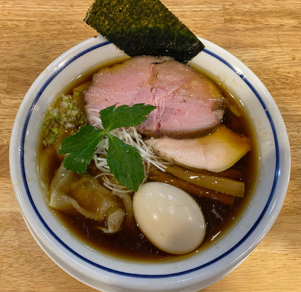 「ワンタン中華そば（醤油）煮玉子」@手打式超多加水麺 ののくらの写真