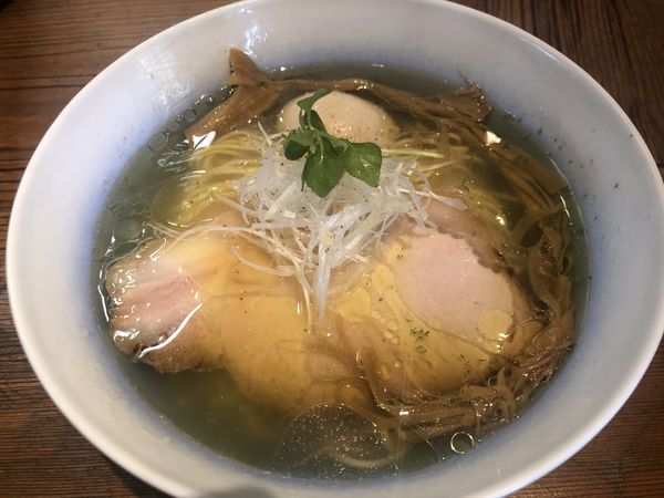 「味玉塩ラーメン（950円）」@ラーメン屋 トイ・ボックスの写真