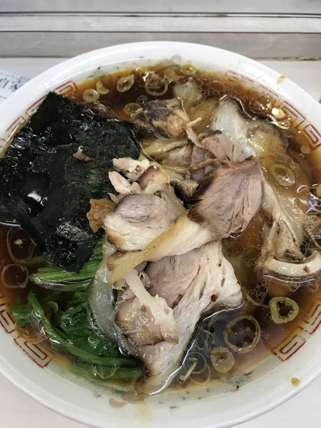 「青島ラーメン&茹でほうれん草50チャーシュー50で900」@青島食堂 秋葉原店の写真