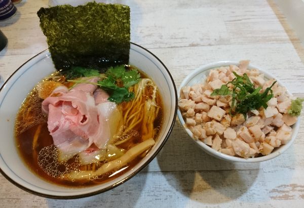 「四つ葉そば+鶏飯」@中華そば 四つ葉の写真