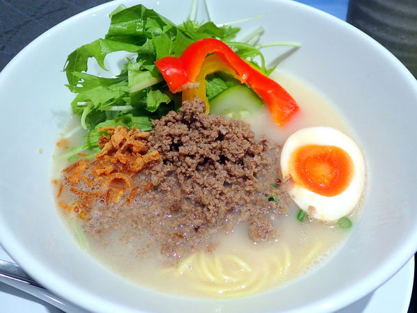 「牛骨白湯・コムタン」@五瞭の写真