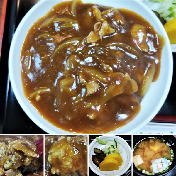 「カレー丼　800円」@竹廼家の写真