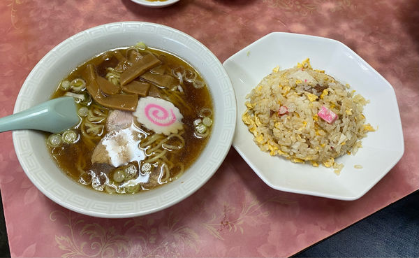 「半ラーメン¥350 and so on」@中華 かさまの写真