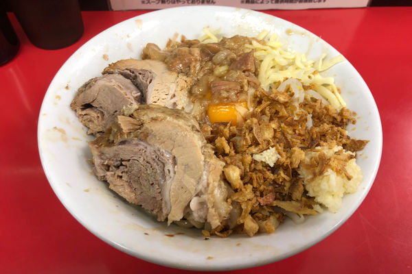 「まぜそば(並) 830円+豚1枚 130円」@ラーメン一心の写真