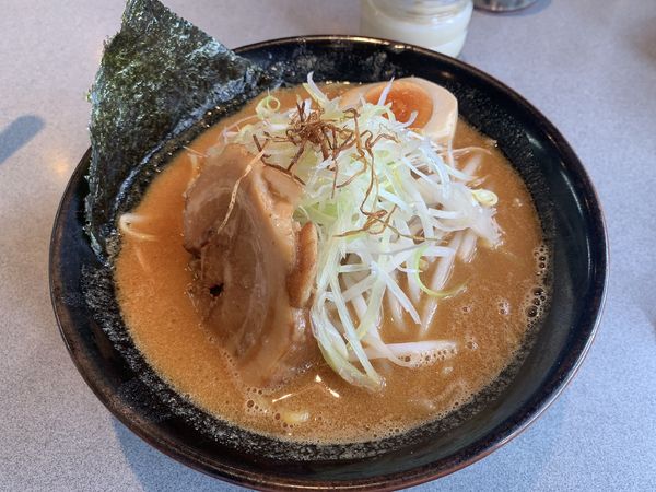 「みそらーめん¥650+餃子¥180」@北海道らーめん小林屋 小田原インター店の写真