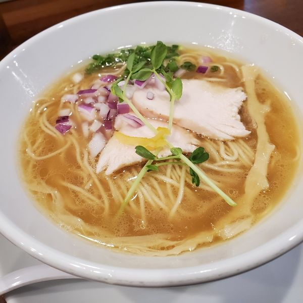 「しろらぁ麺 並盛 (¥800)」@らぁ麺しろの写真