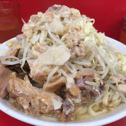 小豚　ヤサイニンニクアブラショウガ