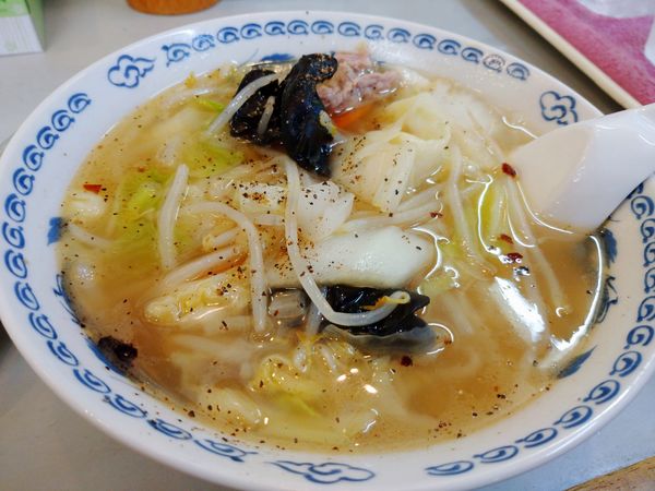 「カレーライスと湯麺セット（750円）」@九麗瑠の写真