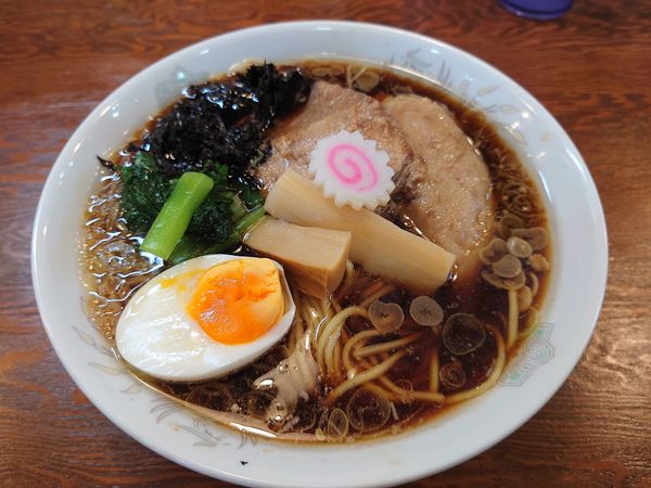 「【限定】やわらか〜豚トロのせ生姜醤油らーめん850円」@拉麺 イチバノナカの写真