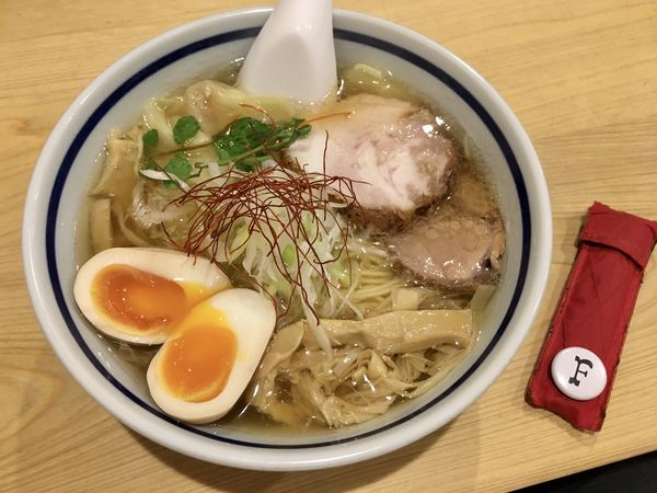 「くろおびラーメン塩」@利尻昆布ラーメン くろおびの写真