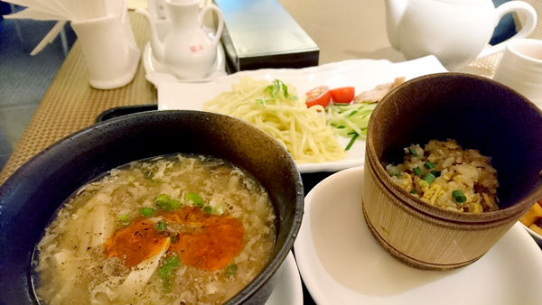 「【昼】天厨菜館特製 酸辣湯つけ麺」@北京料理 天厨菜館 渋谷店の写真