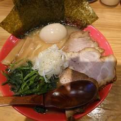 牛骨ラーメン全部のせ大盛