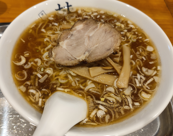 「ラーメン中850円」@煮干しだし醤油ラーメン 桂の写真