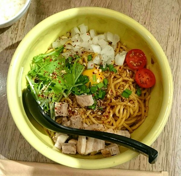 「スパイスまぜそば」@ソラノイロ トンコツ&キノコの写真