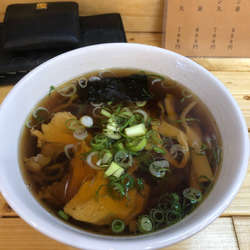 しょうゆラーメン　600円