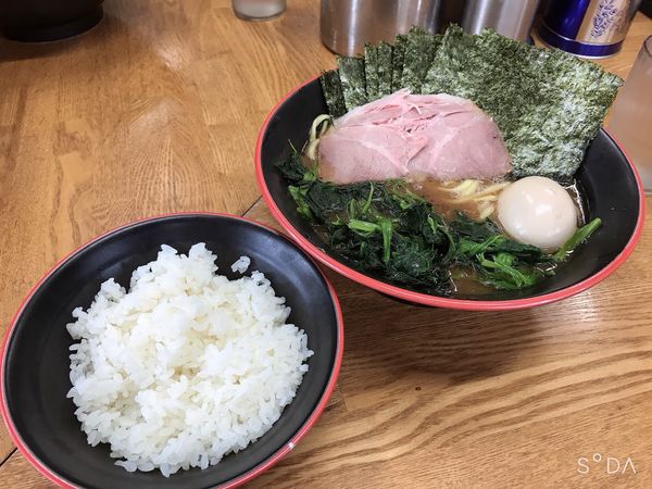 「のりほうれん草ラーメン」@麺家 紫極の写真