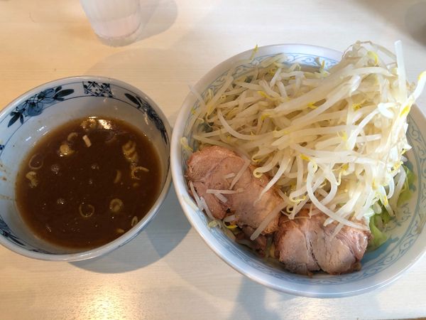 「塩つけ麺　かため　やさい　あぶら」@らーめん 陸 尾山台店の写真