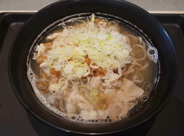 「肉骨茶（バクテー）そば」@名代 富士そば 志木店の写真