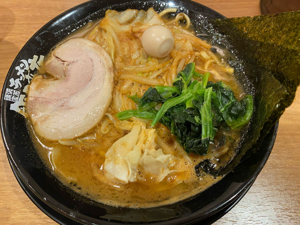 「味噌ラーメン ¥800」@町田商店 秦野店の写真