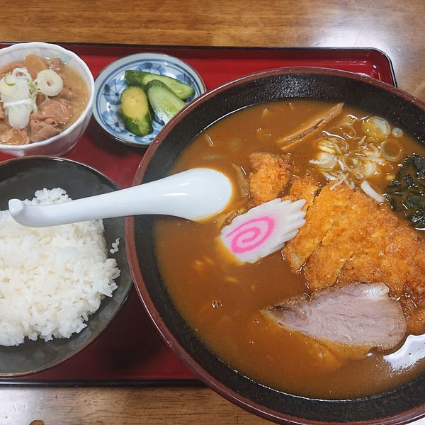 「カツカレーラーメン820円、セット300円」@太田食堂の写真