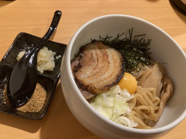 「まぜそば¥700+肩ロース¥100」@麺屋大むらの写真