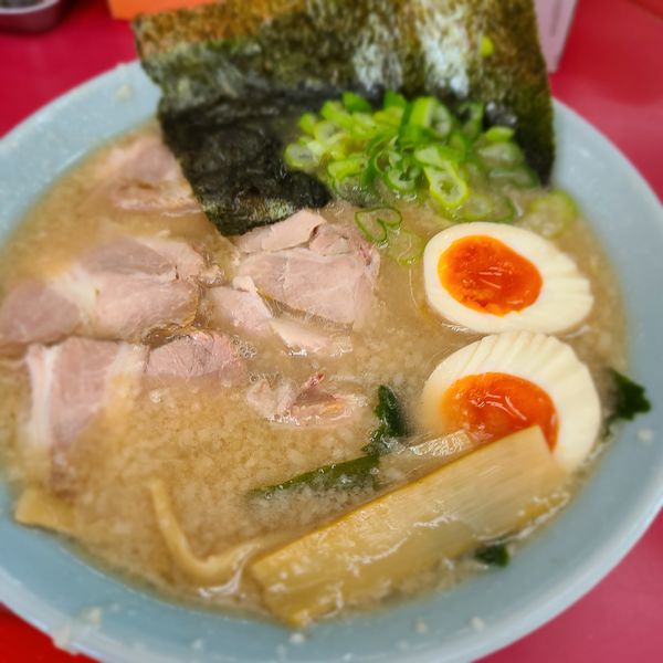 「チャーシューメン+味玉」@ラーメンショップ 牛久結束店の写真