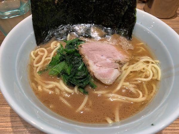 「ラーメン （サービス小ライス）」@横浜らーめん渡来武 総本店の写真
