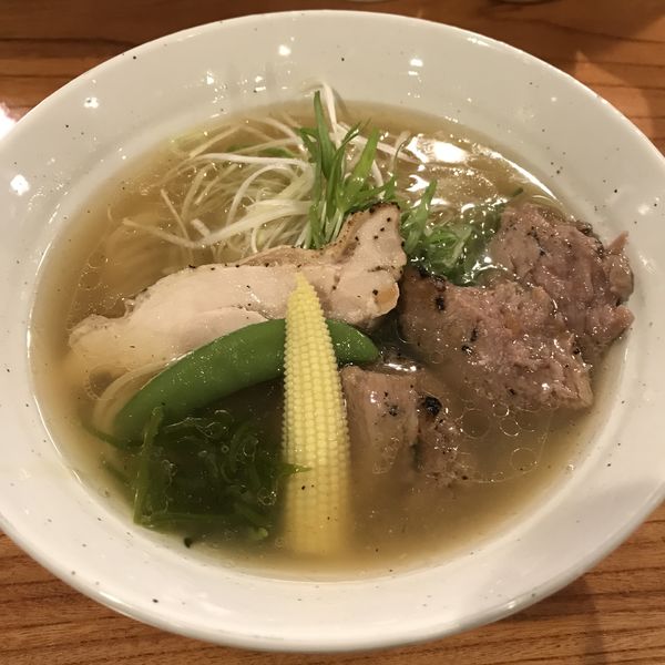 「だしが命の塩らーめん（￥800）＋鮪ほほ肉（￥150）」@だしが命の塩らーめん ぎょぎょぎょ 本町店の写真
