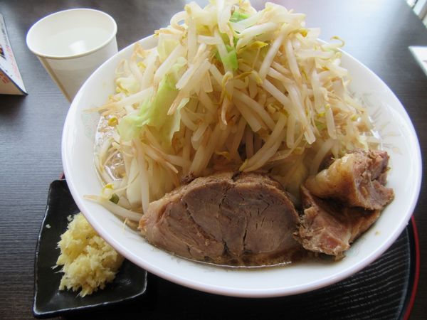 「大高山ラーメン大盛（９９０円）＋鬼もつ極８８０円」@鬼屋 つくば本店の写真