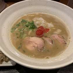 鶏煮干しらぁめん