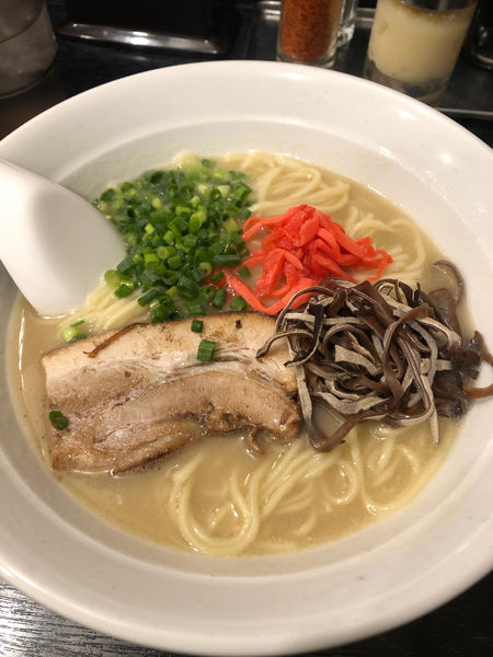 「とんこつラーメン　790円」@大勝軒まるいち 赤羽店の写真
