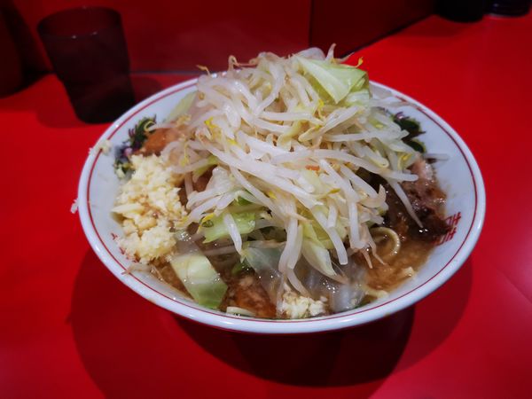 「小豚 ヤサイニンニク」@ラーメン二郎 千葉店の写真