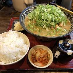 100ネギみそラーメン