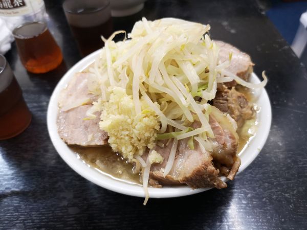 「麺少なめ　豚増し」@ラーメン二郎 茨城守谷店の写真