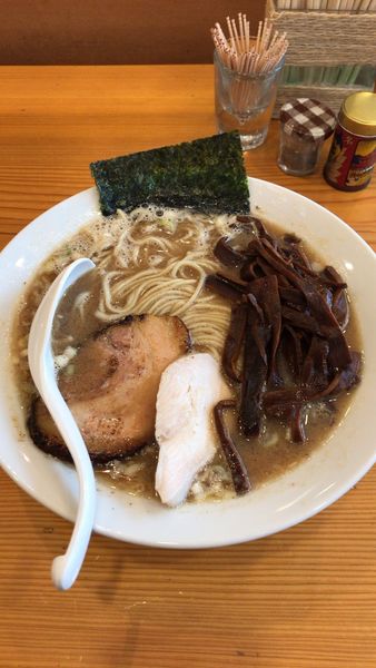 「濃口中華そば800円+メンマトッピング」@下町中華そば すずめ食堂の写真