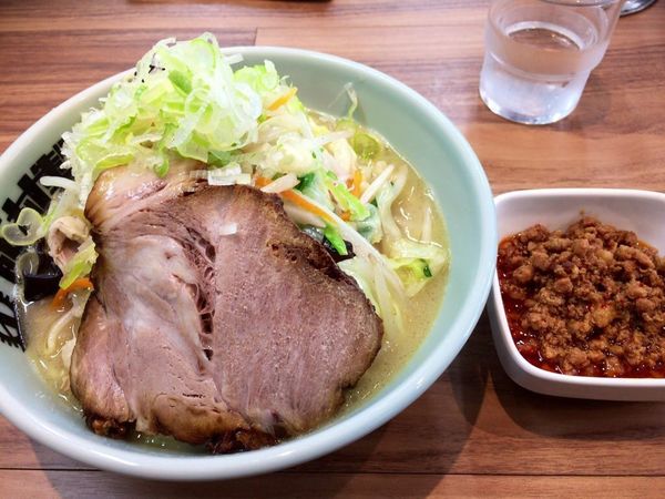 「タンメン 800円 ＋ NEW辛肉(プロトタイプ) 100円」@飯村製作所の写真