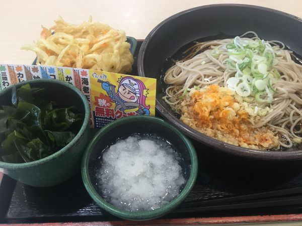 「朝そば鬼おろし・わかめ変更+かき揚げ(¥360+クーポン)」@ゆで太郎 錦町店の写真