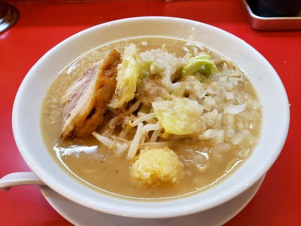 「ラーメン小（野菜少、タマネギ、ニンニク、アブラ」@自家製麺 ダイサンの写真