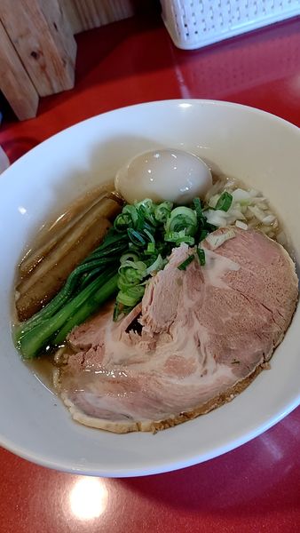 「味玉牛骨ラーメン　900円」@麺屋しのはら 三日月食堂の写真