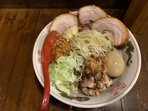 「油そば＋Aトッピング」@豚の穴の写真