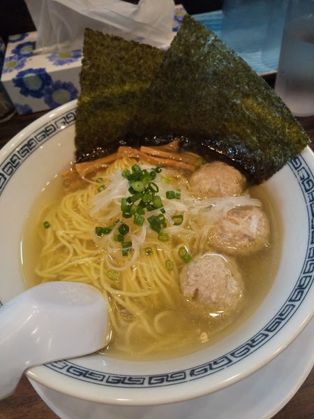 「塩ラーメン800円」@稲荷屋の写真