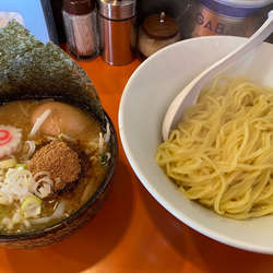 特製たっぷり野菜味玉もりそば