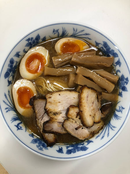 「煮干し中華そば　持ち帰り」@つけ麺 弥七の写真