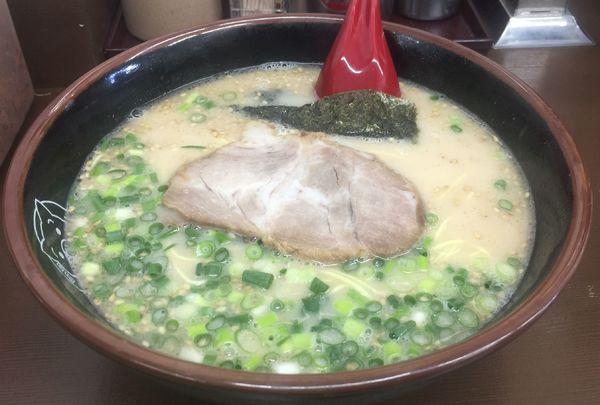「博多ラーメン 580円」@長浜や 赤羽店の写真
