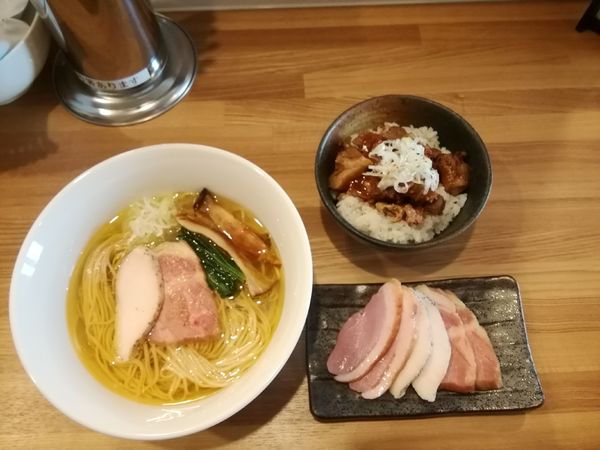 「芳醇中華そば(塩)➕豚煮込み丼セット➕ミックスチャーシュー」@麺屋  龍壽の写真