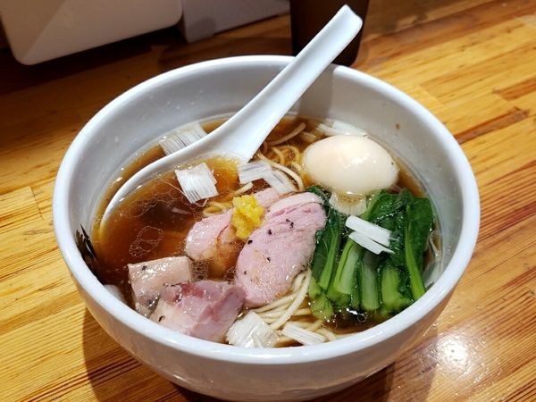 「味玉醤油ラーメン990円」@満鶏軒の写真