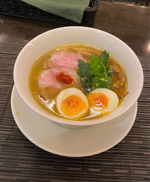 「奥能登の塩らぁめん (味玉のせ) ￥1000」@MENSHOの写真