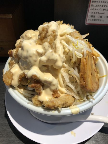 「マヨポンチキン二郎系（大盛り、ヤサイ、ニンニク、アブラマシ）」@らーめん 三極志の写真